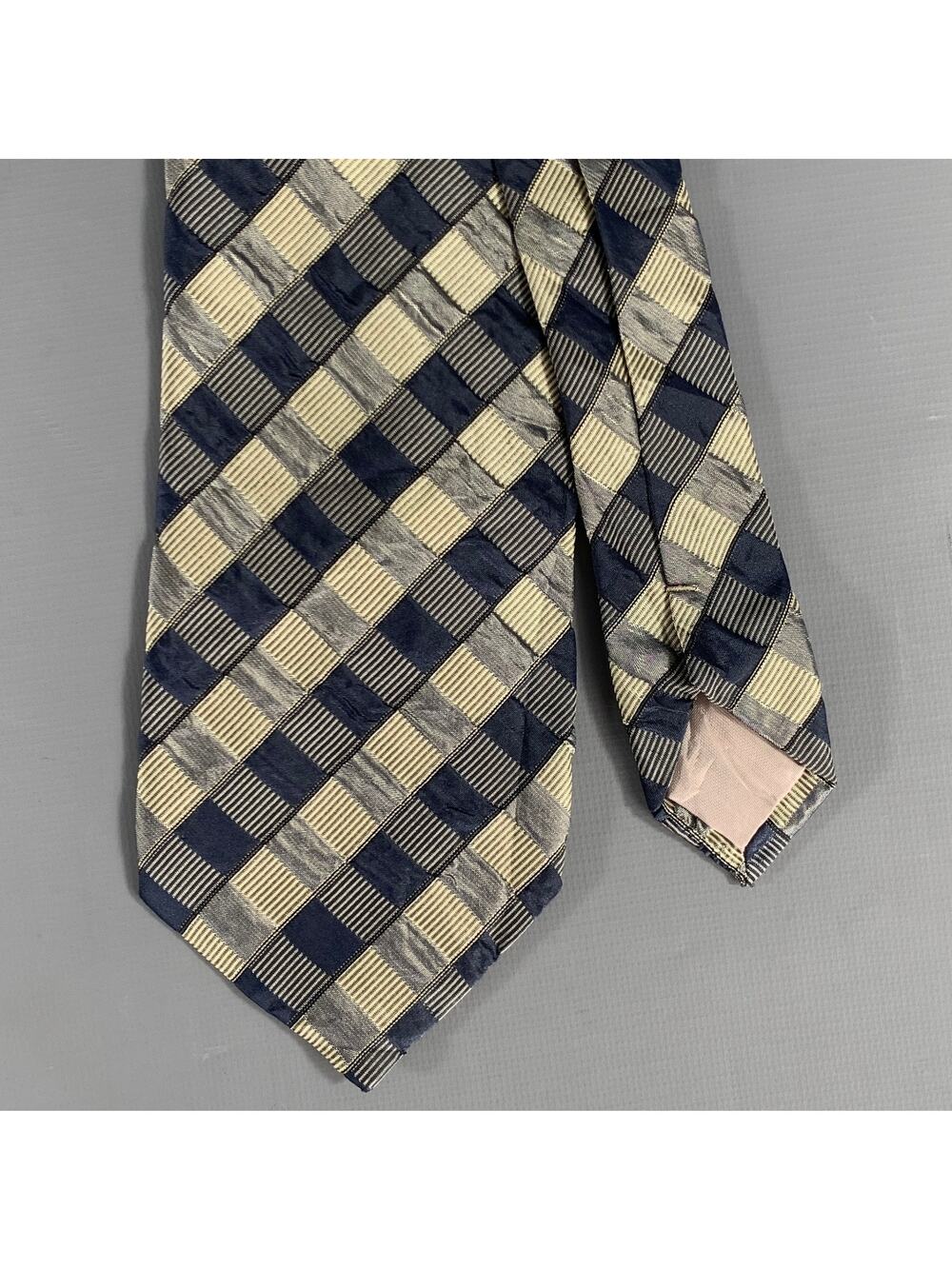 ISSEY MIYAKE Navy Silver Jacquard Silk Tie